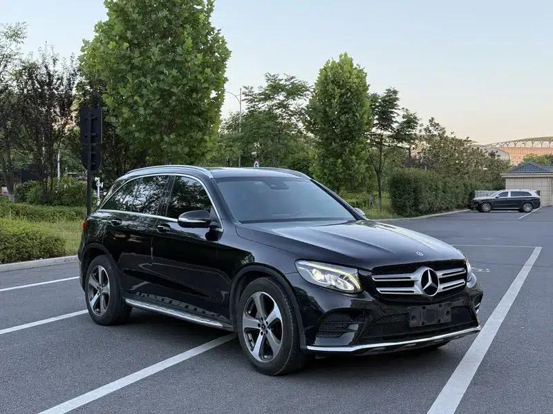 2017 Mercedes-Benz GLC 260 4MATIC Luxury — миниатюра 2