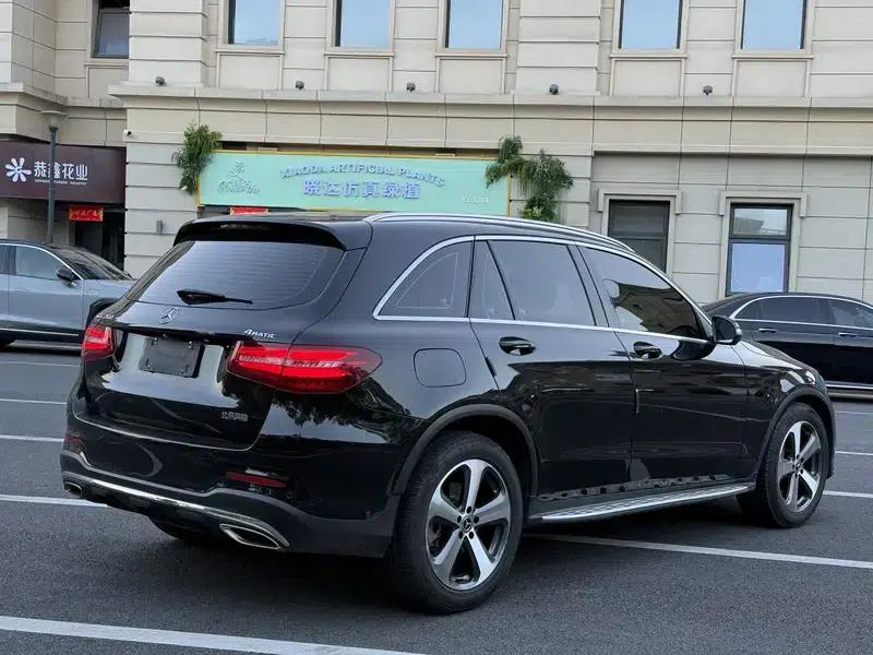 2017 Mercedes-Benz GLC 260 4MATIC Luxury — миниатюра 5