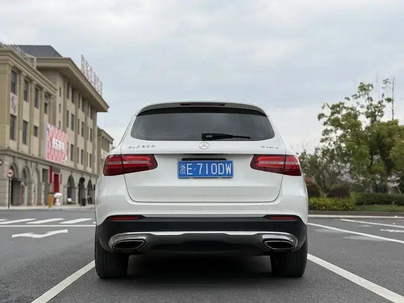 2016 Mercedes-Benz GLC 300 4MATIC Luxury — миниатюра 5
