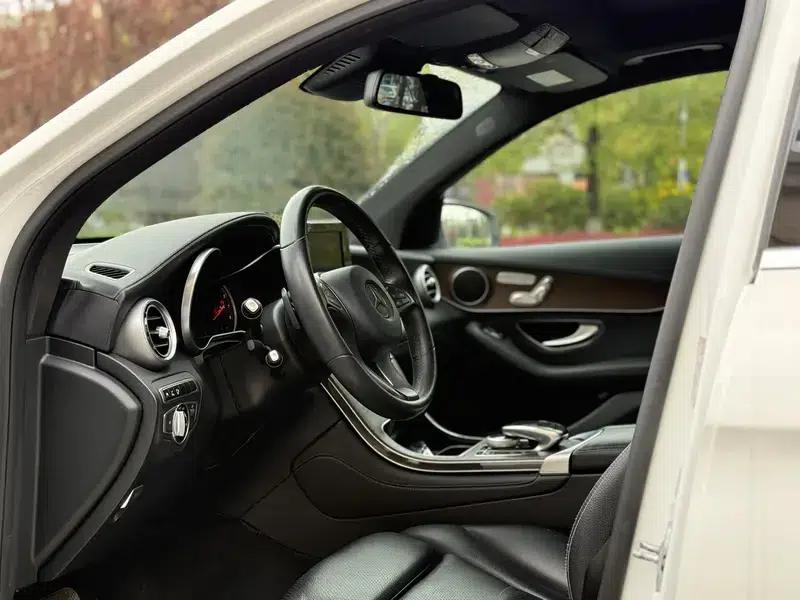 2016 Mercedes-Benz GLC 300 4MATIC Luxury — миниатюра 9