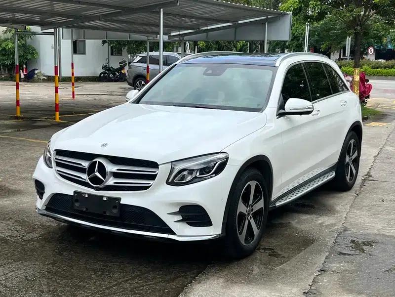 2018 Mercedes-Benz GLC 260 4MATIC Luxury — миниатюра 1