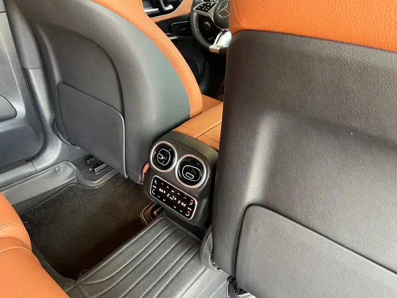 2023 Mercedes-Benz GLC 260 L 4MATIC Dynamic 5-seater — миниатюра 12