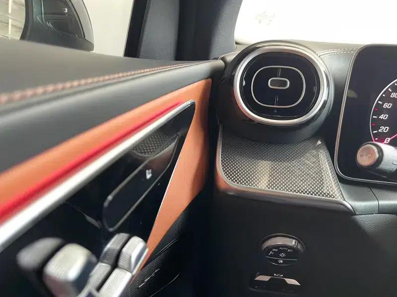 2023 Mercedes-Benz GLC 260 L 4MATIC Dynamic 5-seater — миниатюра 25