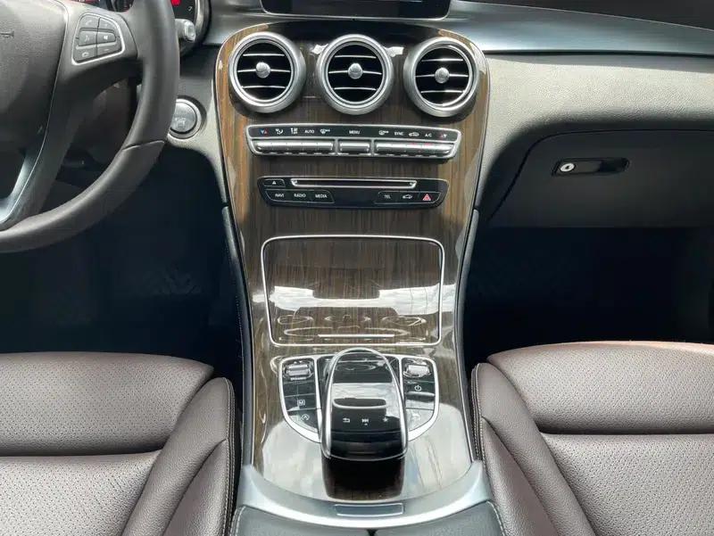 2017 Mercedes-Benz GLC 260 4MATIC Luxury — миниатюра 11