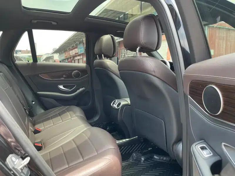 2017 Mercedes-Benz GLC 260 4MATIC Luxury — миниатюра 30