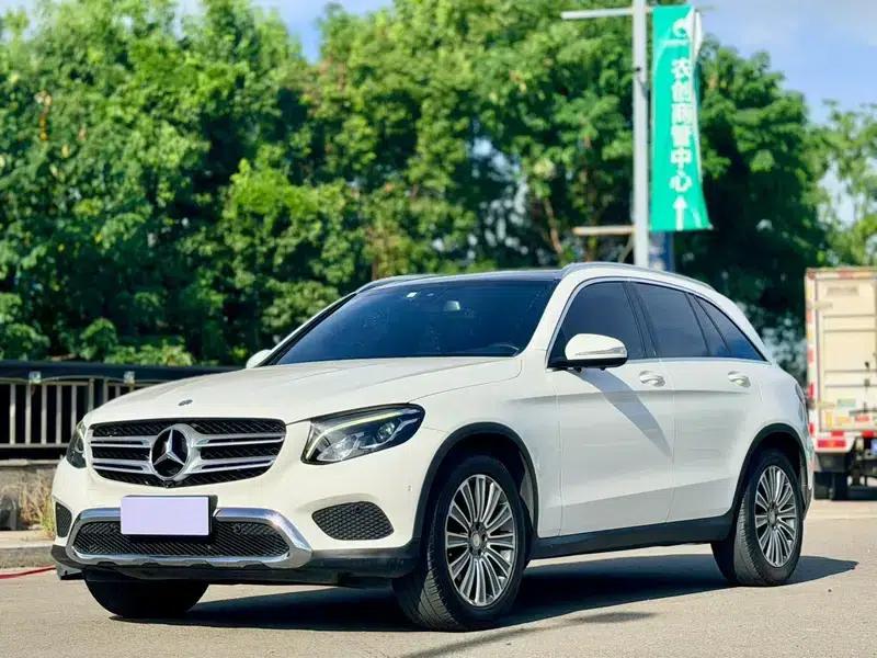 2016 Mercedes-Benz GLC 200 4MATIC — миниатюра 1