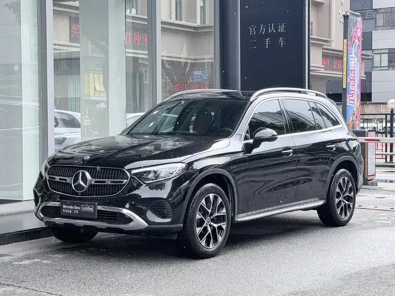 2023 Mercedes-Benz GLC 260 L 4MATIC Dynamic 7-seater — миниатюра 1