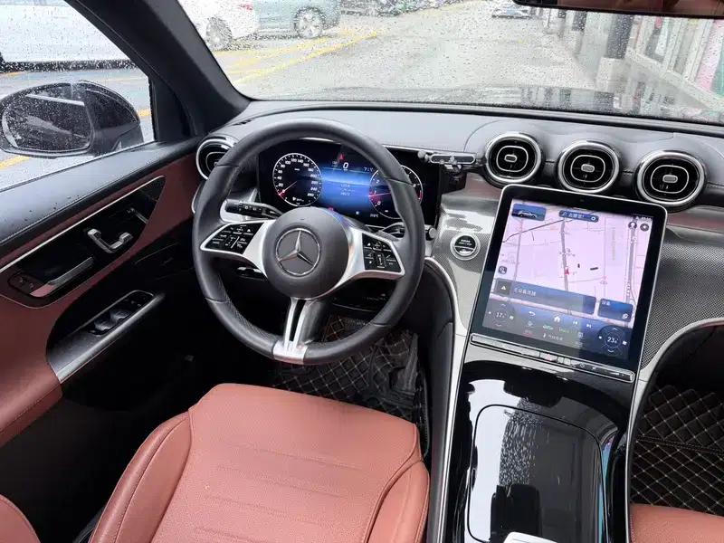 2023 Mercedes-Benz GLC 260 L 4MATIC Dynamic 7-seater — миниатюра 16
