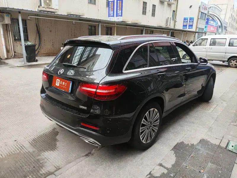 2017 Mercedes-Benz GLC 260 4MATIC Dynamic — миниатюра 4