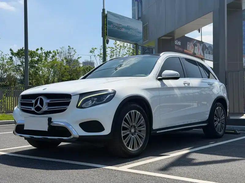 2016 Mercedes-Benz GLC 200 4MATIC — миниатюра 1
