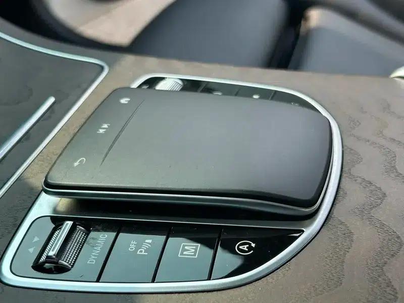 2022 Mercedes-Benz GLC 300 L 4MATIC Dynamic — миниатюра 17