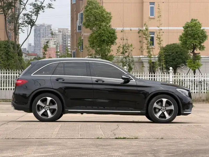 2018 Mercedes-Benz GLC Facelift: GLC 260 4MATIC Luxury — миниатюра 8