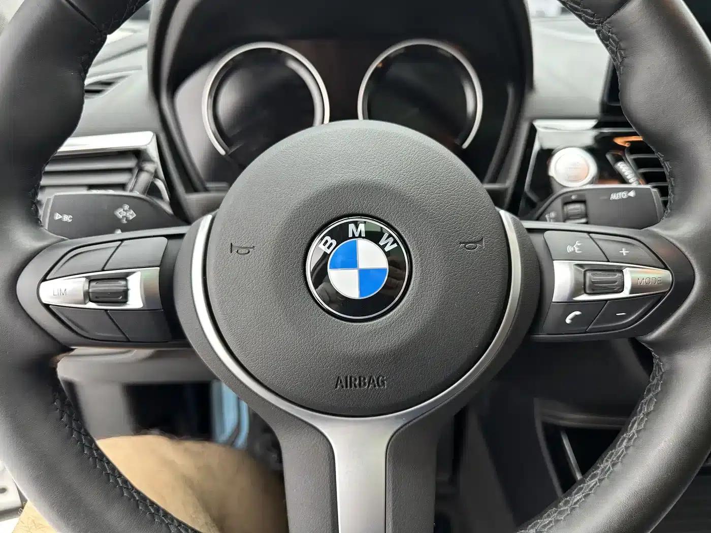 2022 BMW 1 Series 120i M Sport Shadow Edition — миниатюра 13