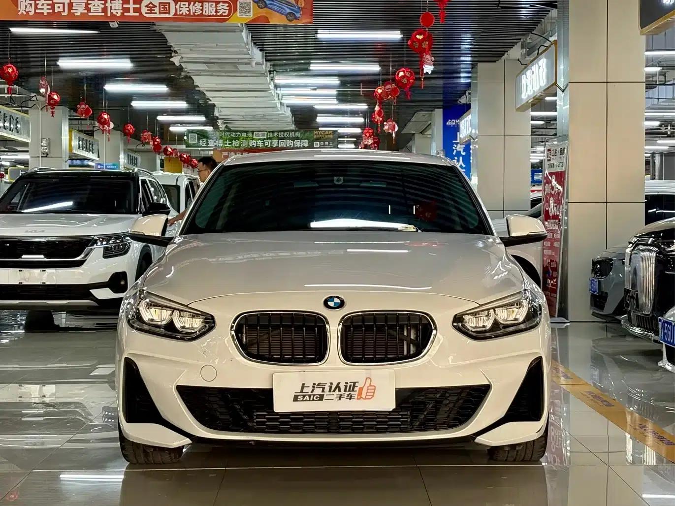 2022 BMW 1 Series 120i M Sport — миниатюра 3