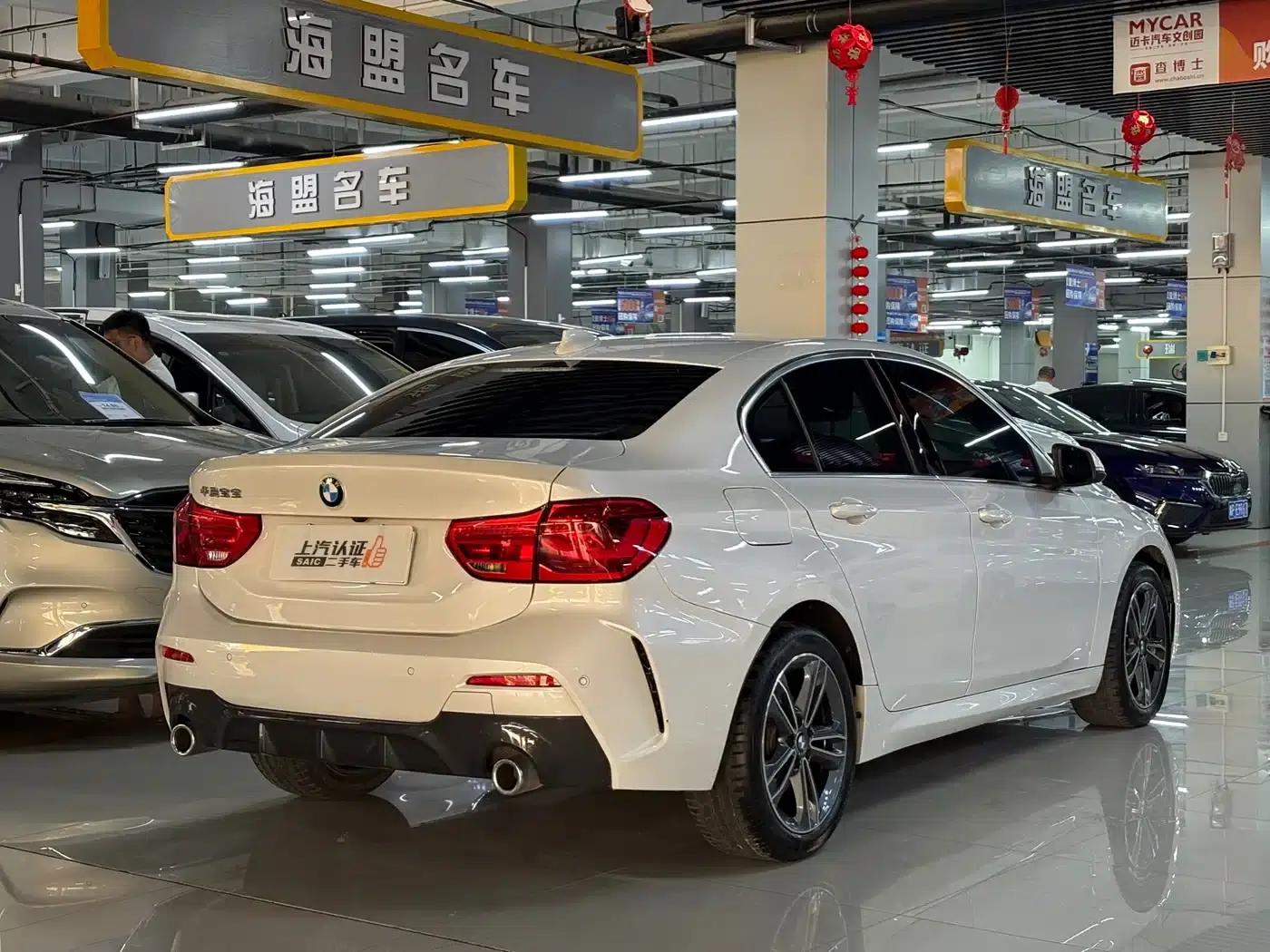 2022 BMW 1 Series 120i M Sport — миниатюра 10