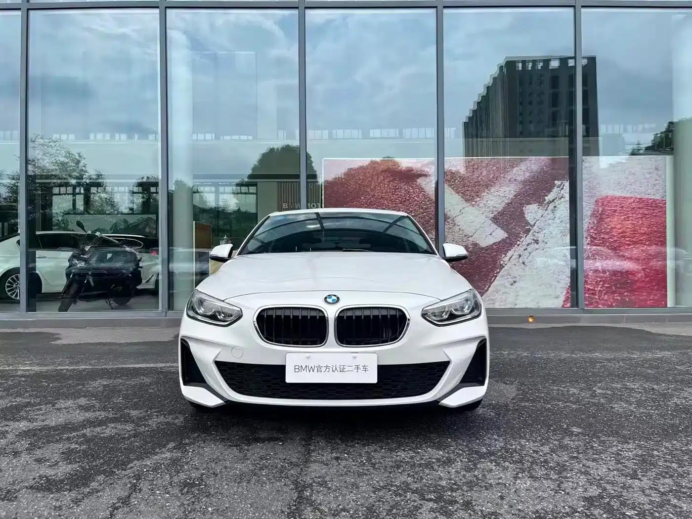 2020 BMW 1 Series 120i M Sport Package — миниатюра 2