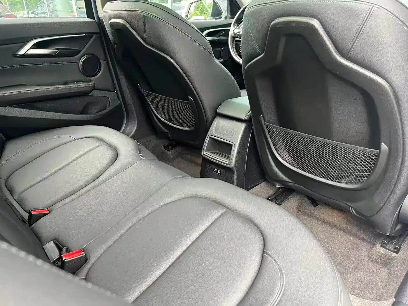 2020 BMW 1 Series 120i M Sport Package — миниатюра 11