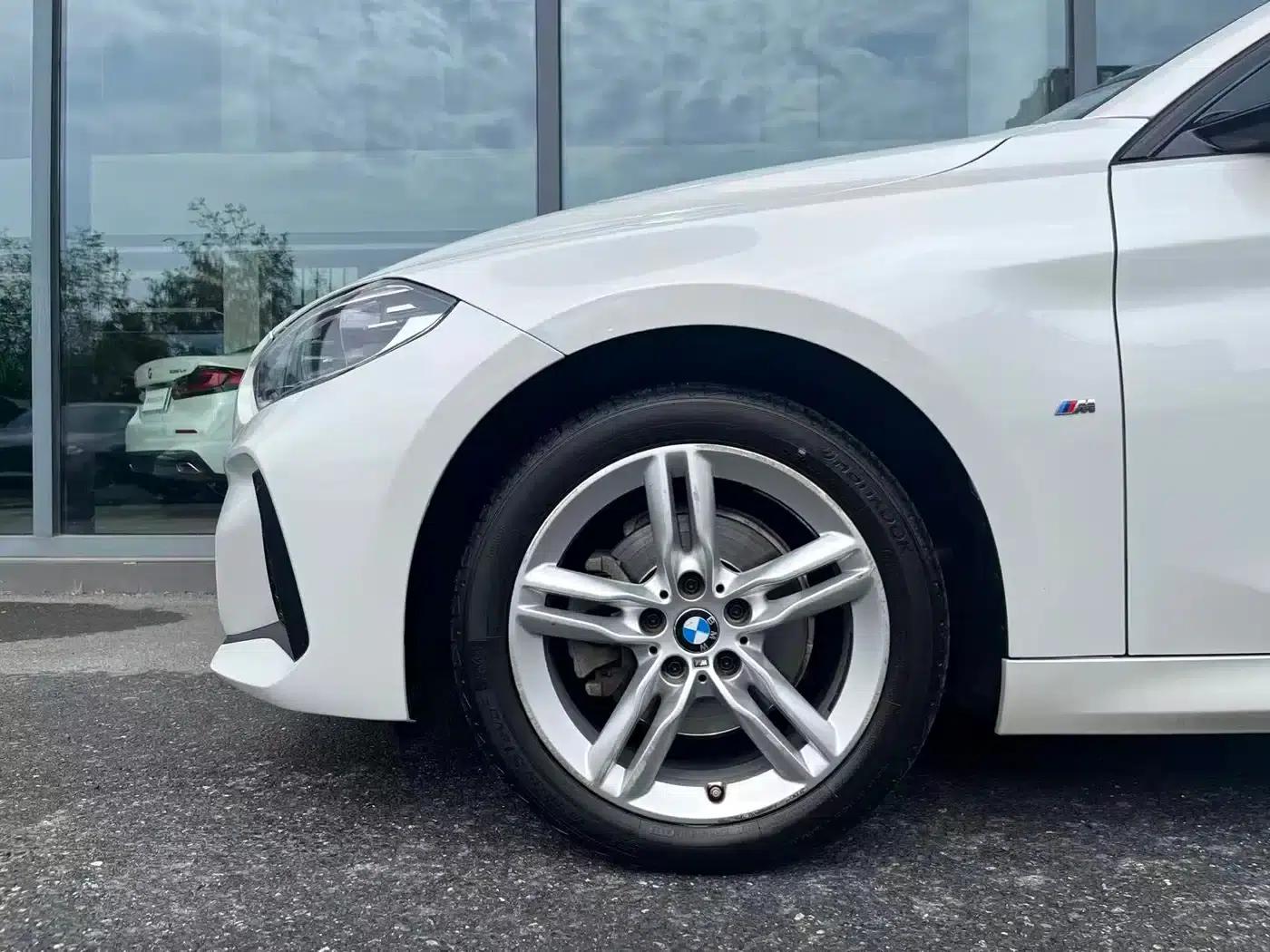 2020 BMW 1 Series 120i M Sport Package — миниатюра 6