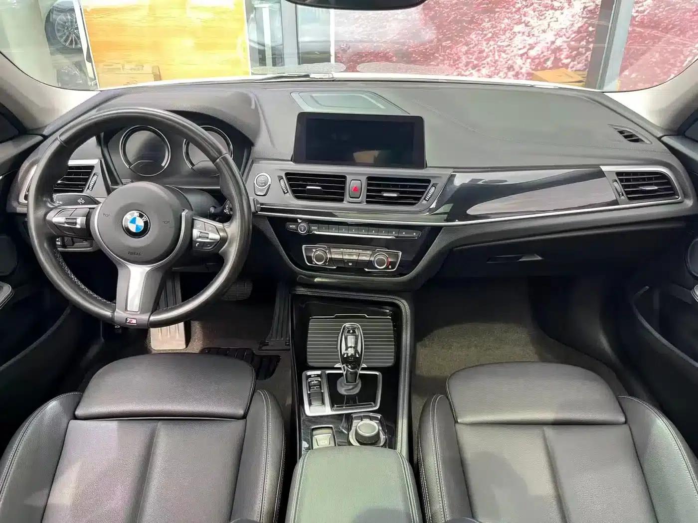 2020 BMW 1 Series 120i M Sport Package — миниатюра 7