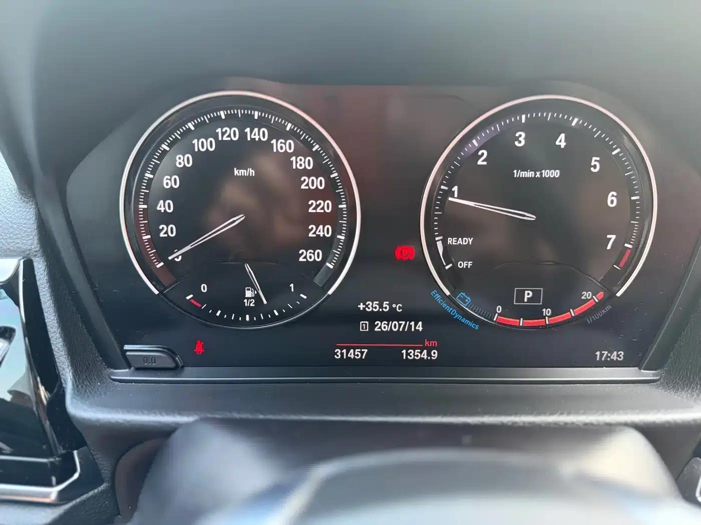 2022 BMW 1 Series 120i M Sport — миниатюра 5