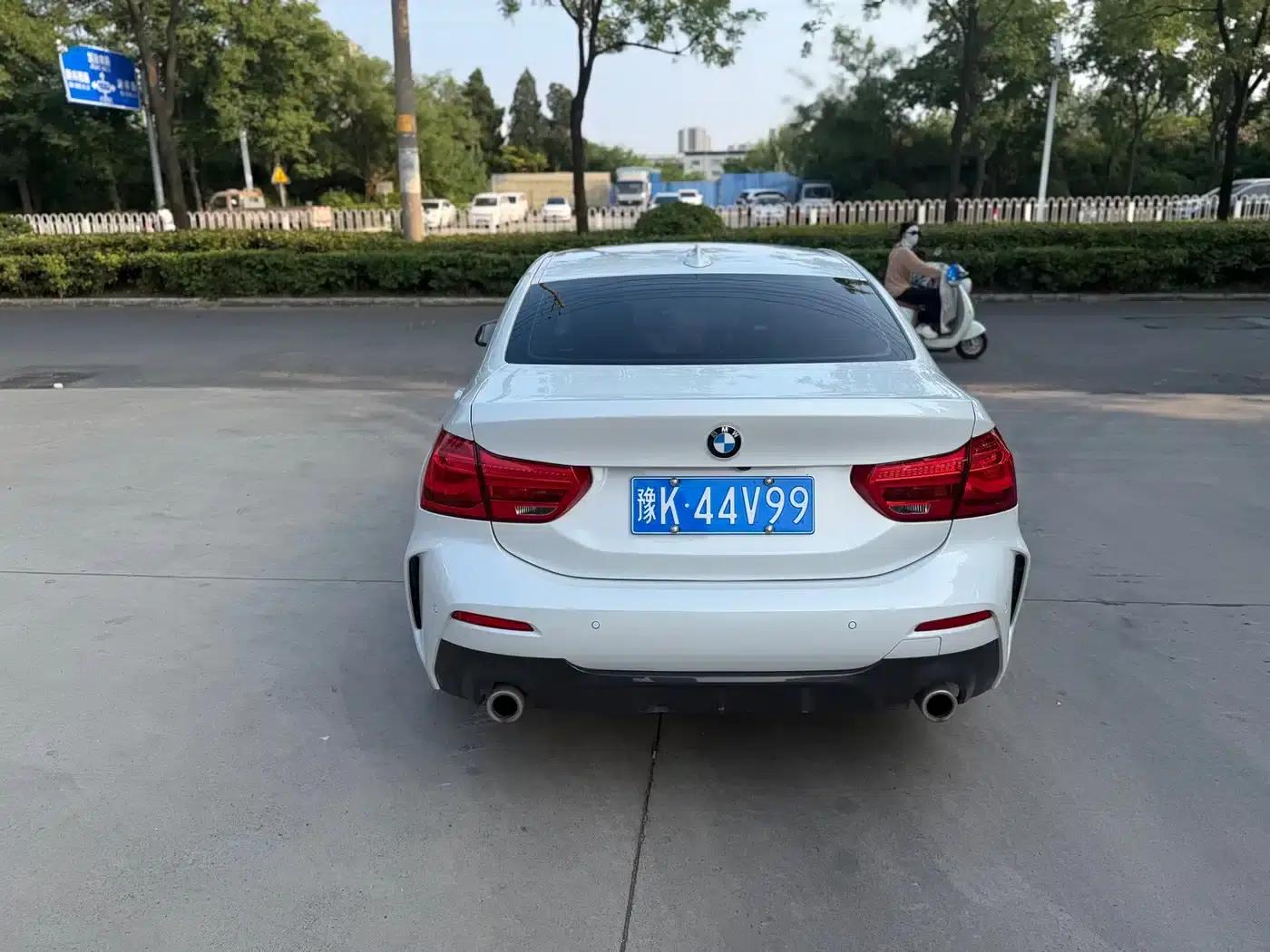2022 BMW 1 Series 120i M Sport — миниатюра 7