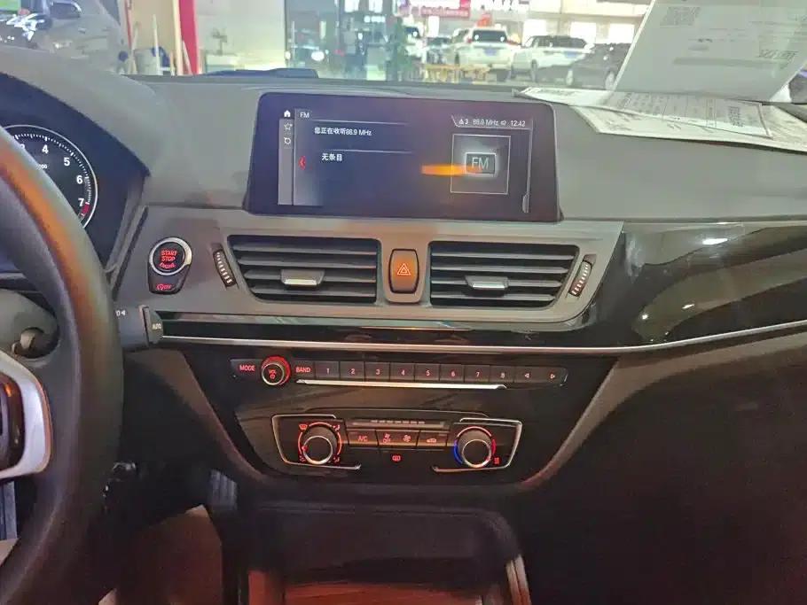 BMW 1 Series 2020 120i Fashion Edition — миниатюра 13