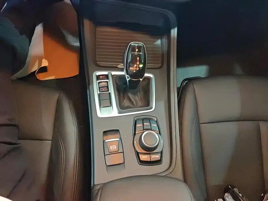BMW 1 Series 2020 120i Fashion Edition — миниатюра 16