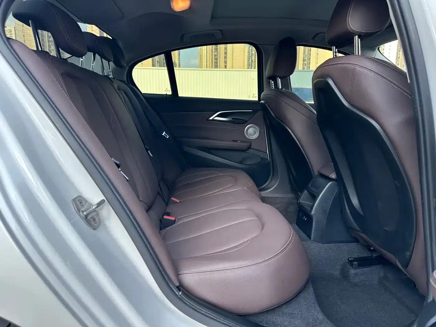 2021 BMW 1 Series 120i M Sport Shadow Edition — миниатюра 19