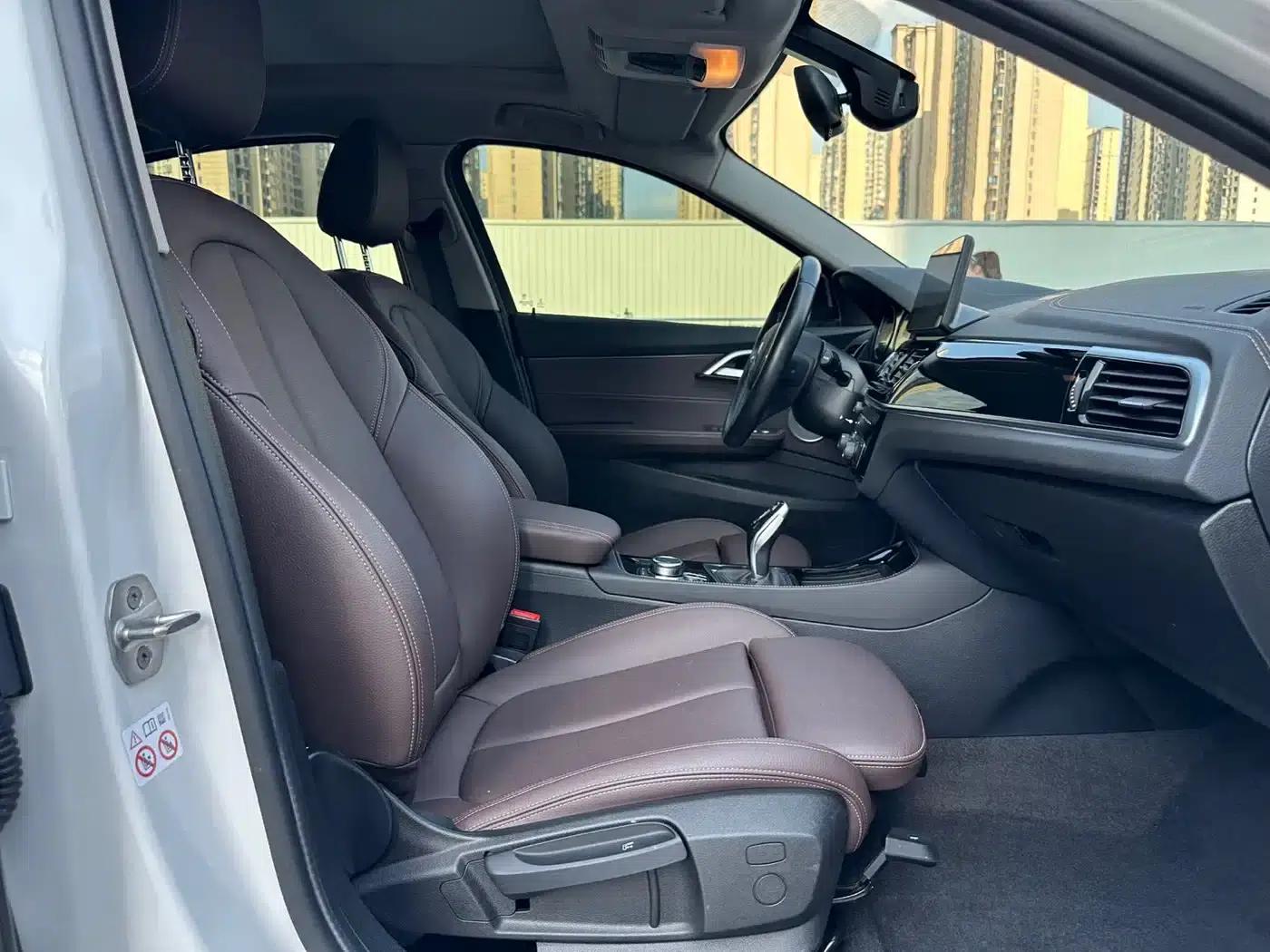 2021 BMW 1 Series 120i M Sport Shadow Edition — миниатюра 20
