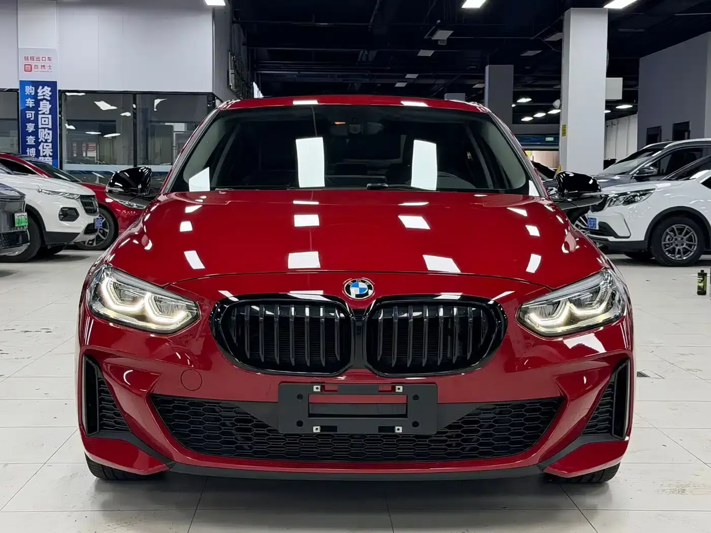 2022 BMW 1 Series 120i M Sport Shadow Edition — миниатюра 2
