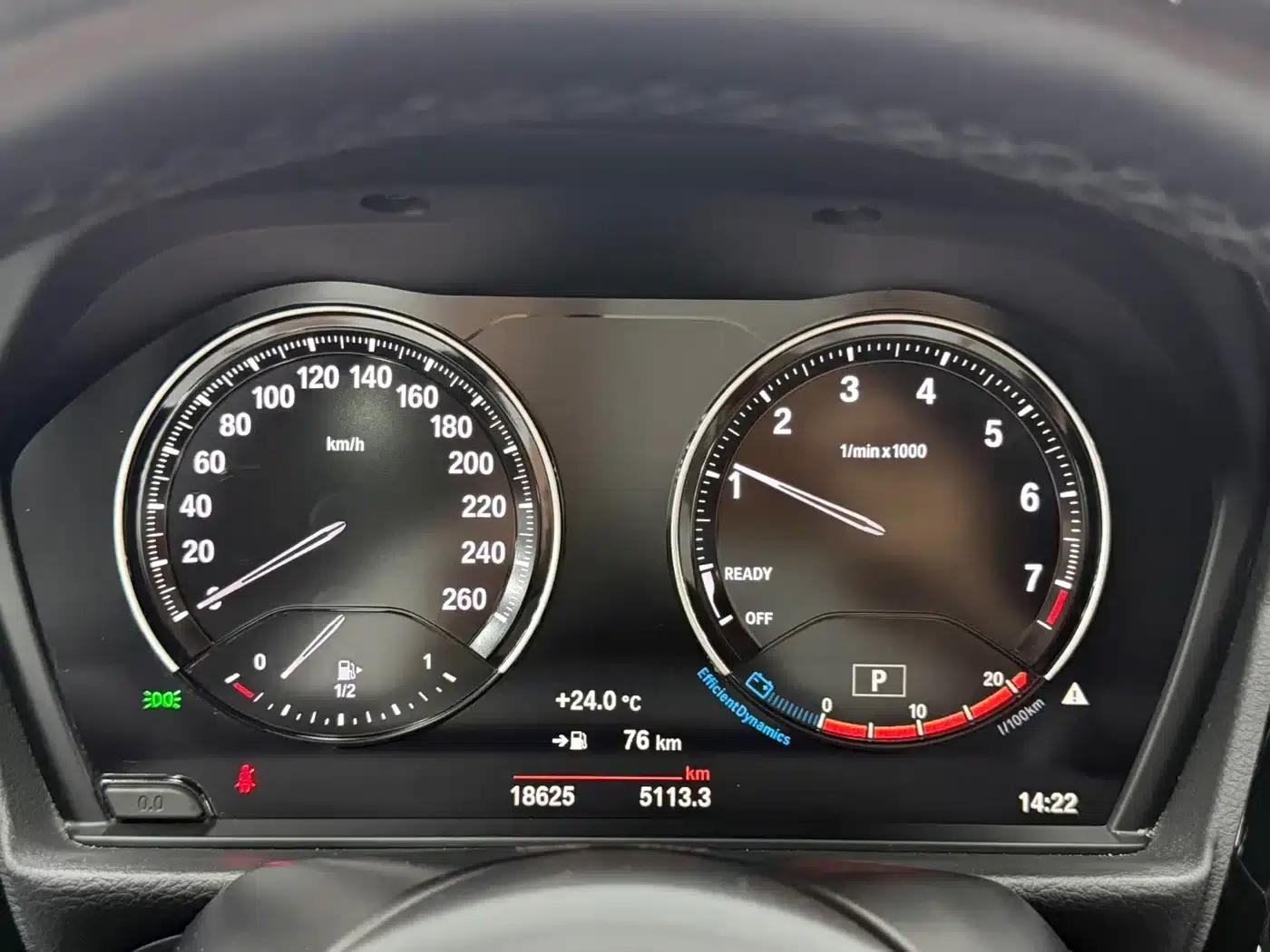 2022 BMW 1 Series 120i M Sport Shadow Edition — миниатюра 11