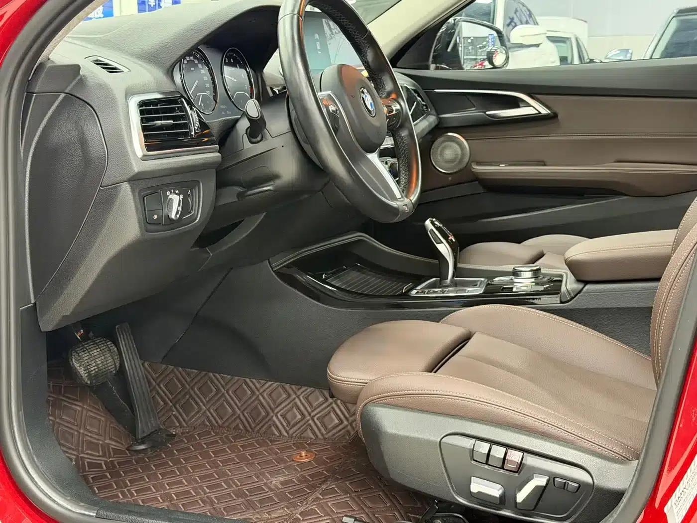 2022 BMW 1 Series 120i M Sport Shadow Edition — миниатюра 16