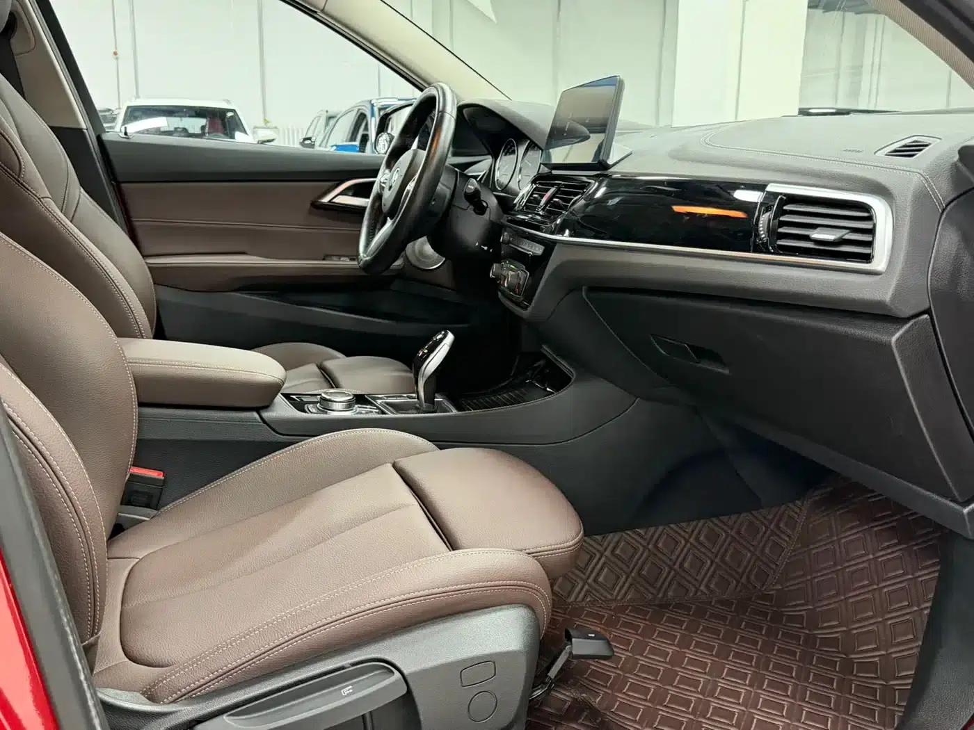 2022 BMW 1 Series 120i M Sport Shadow Edition — миниатюра 18
