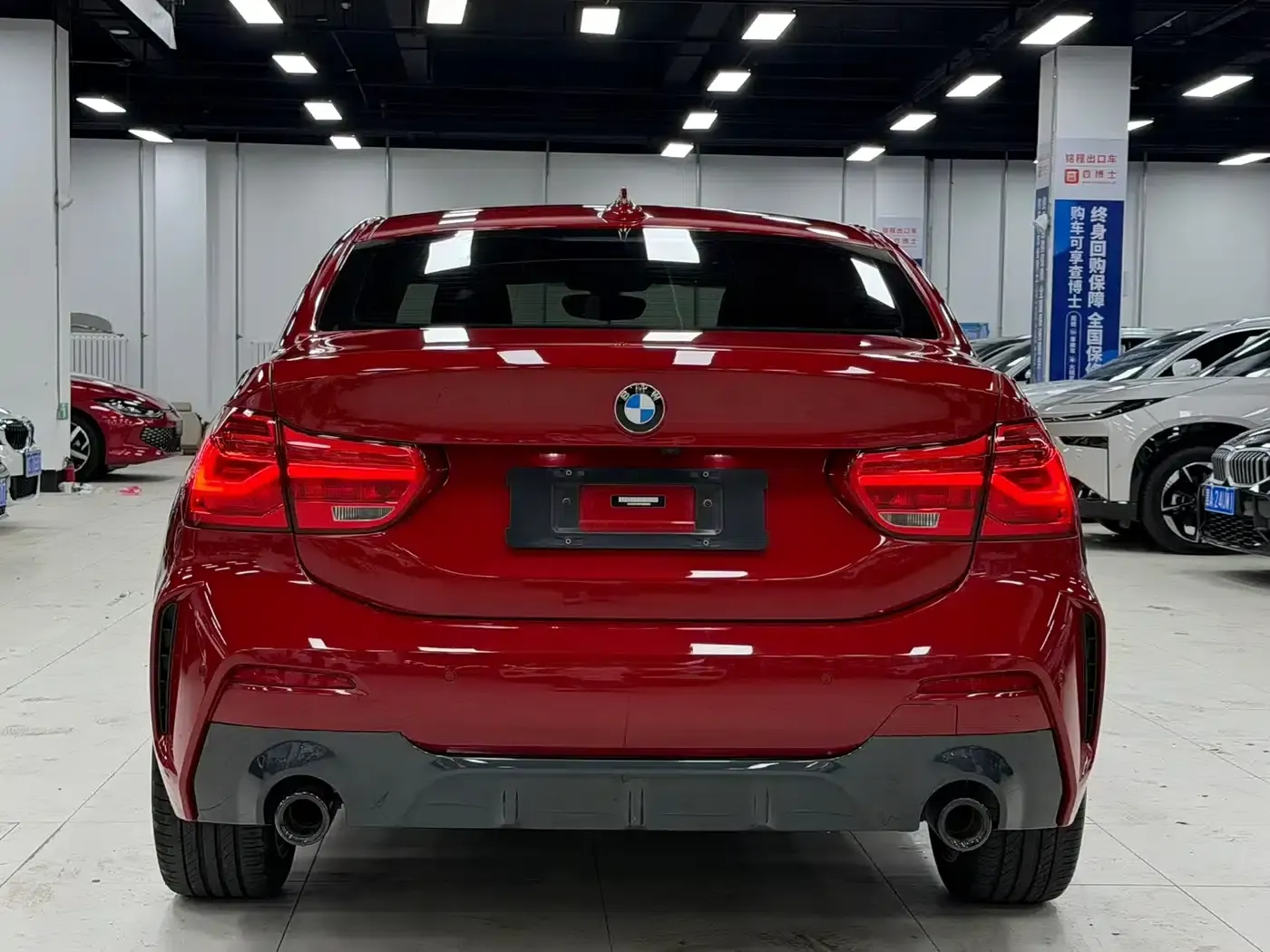 2022 BMW 1 Series 120i M Sport Shadow Edition — миниатюра 5