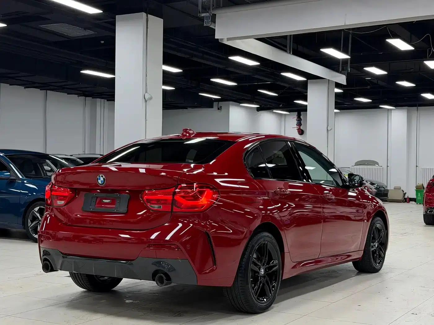 2022 BMW 1 Series 120i M Sport Shadow Edition — миниатюра 6