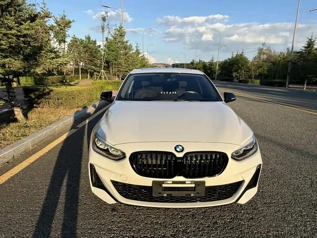 BMW 1 Series 2023 120i M Sport Shadow Edition — миниатюра 2