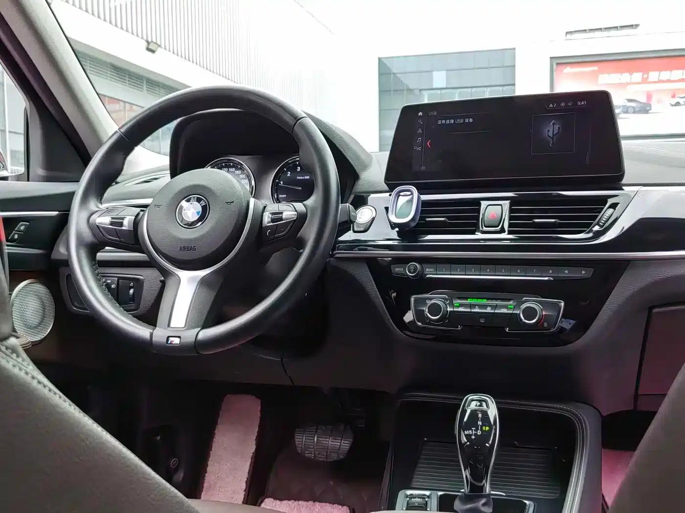 BMW 1 Series 2023 125i M Sport Shadow Edition — миниатюра 12