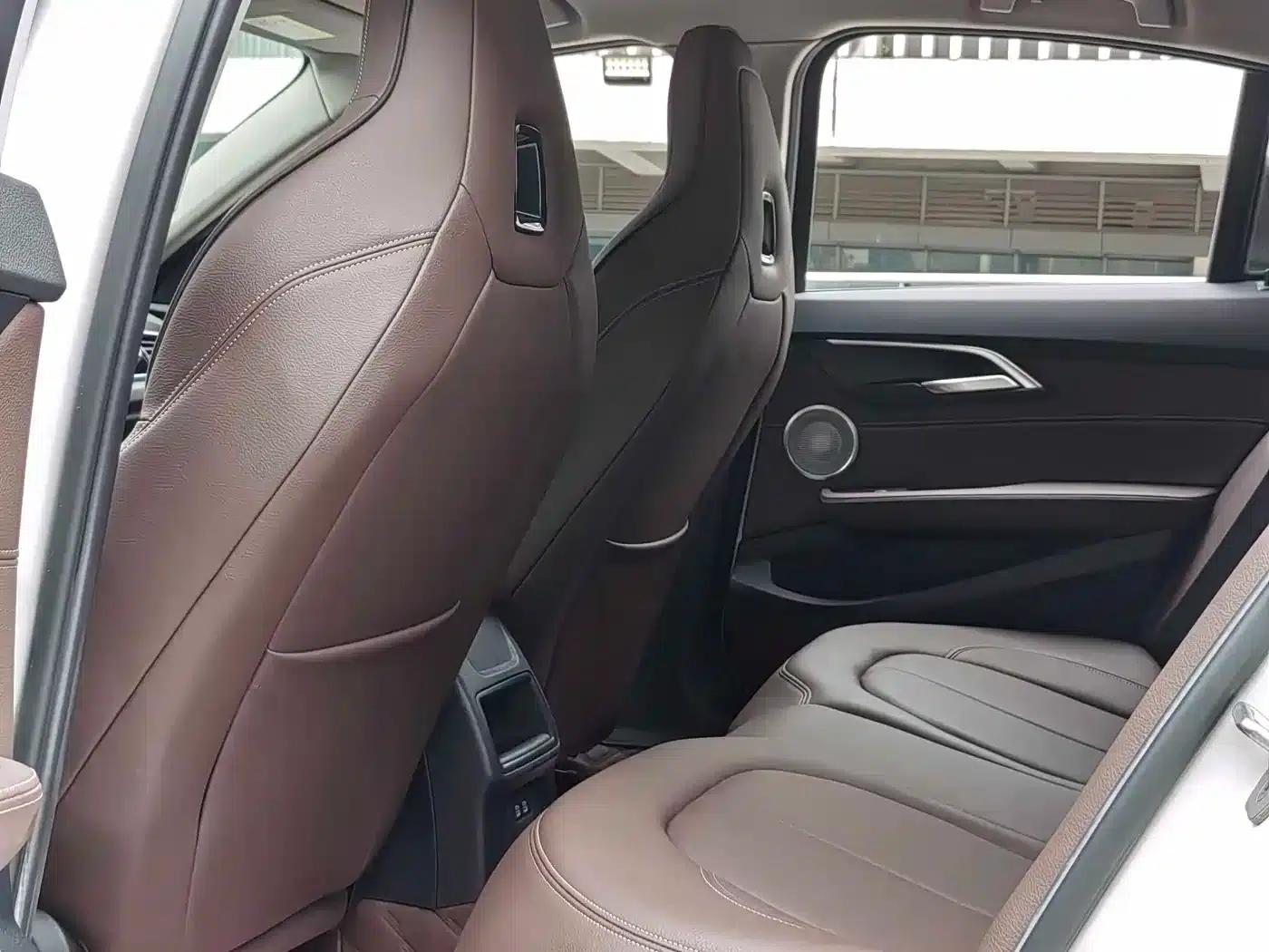 BMW 1 Series 2023 125i M Sport Shadow Edition — миниатюра 15
