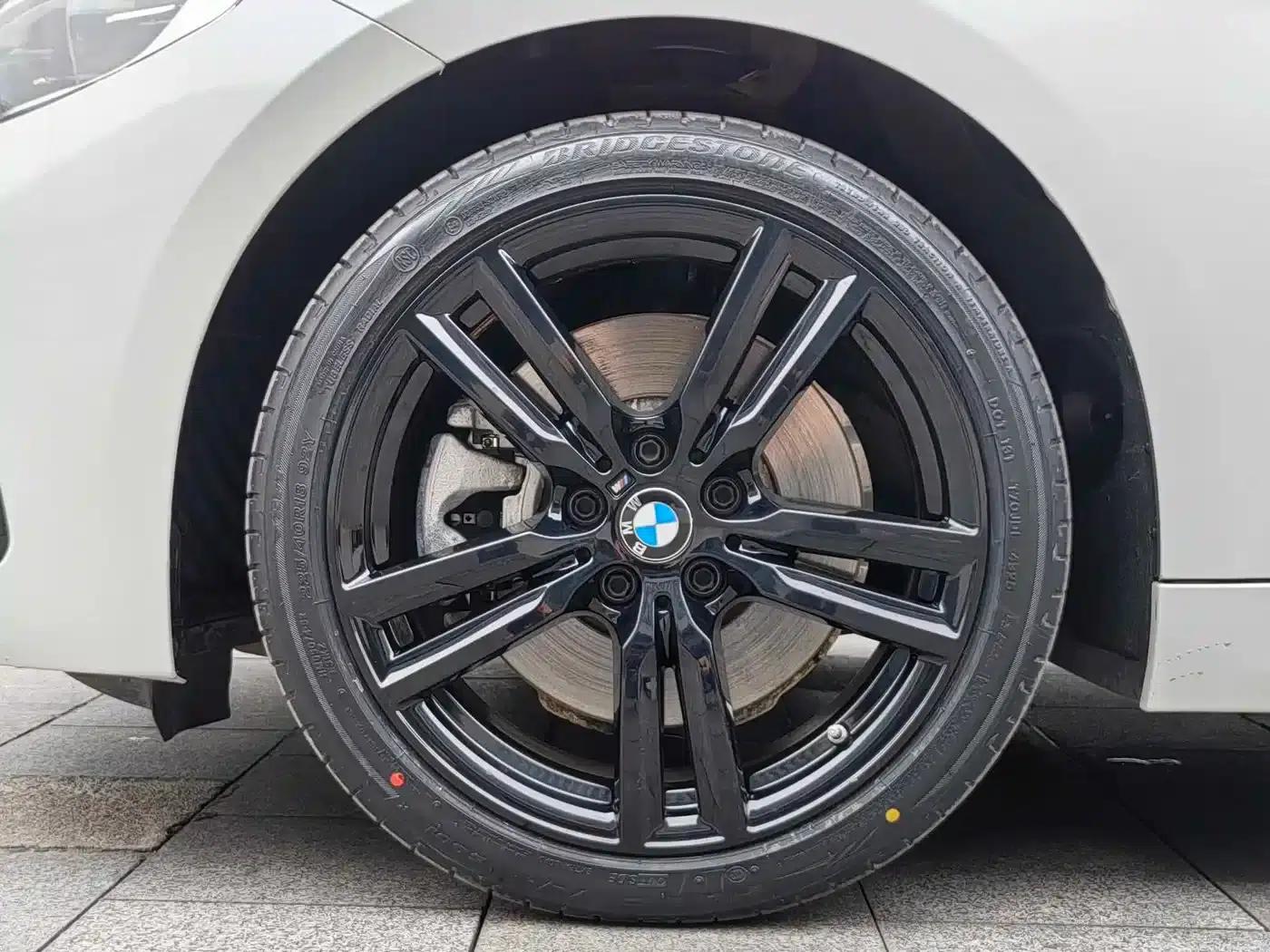 BMW 1 Series 2023 125i M Sport Shadow Edition — миниатюра 8