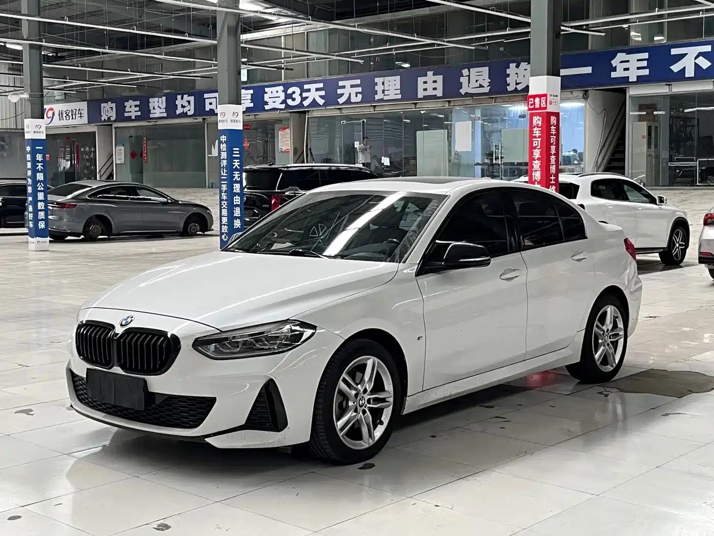 2021 BMW 1 Series 120i M Sport Shadow Edition — миниатюра 1