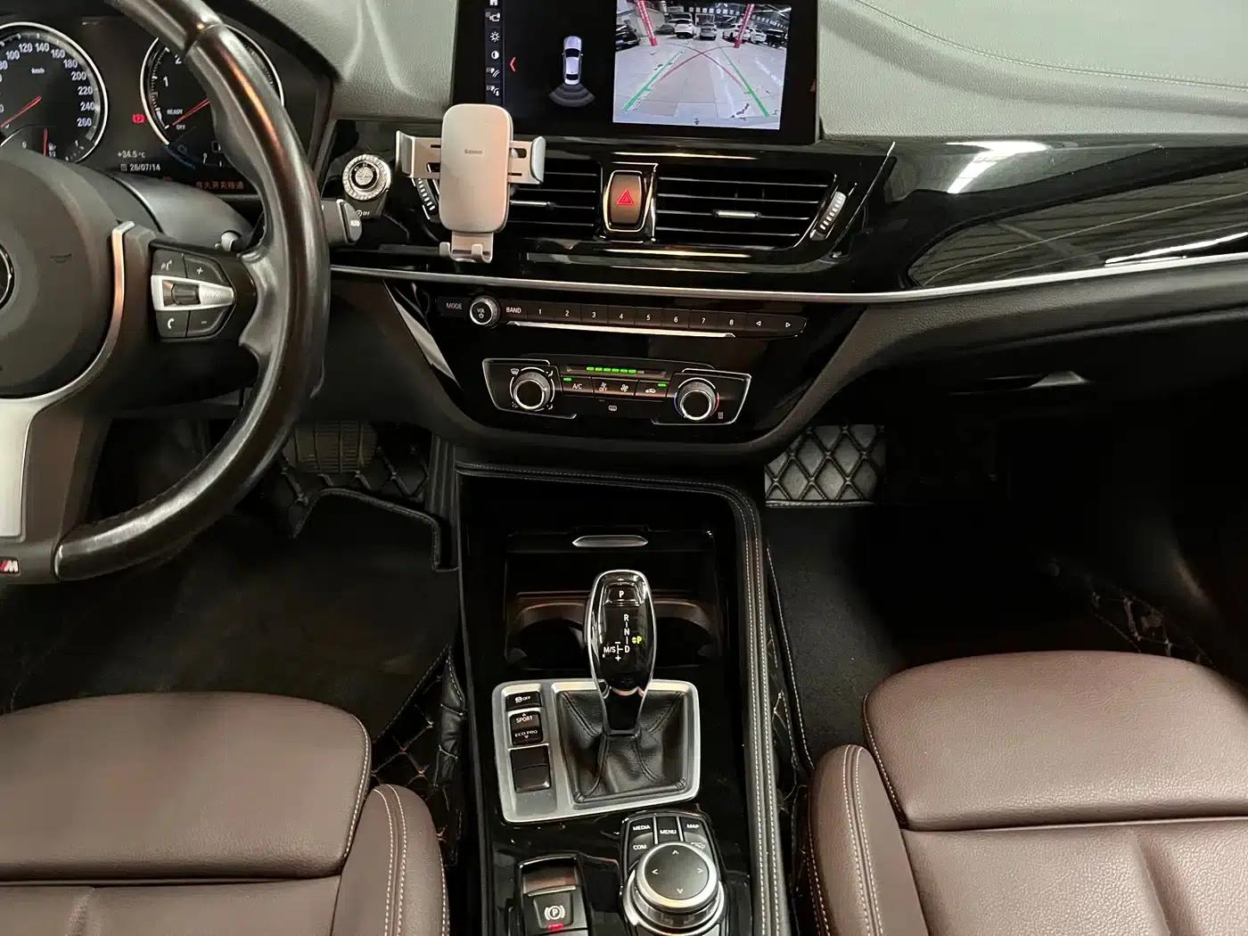 2021 BMW 1 Series 120i M Sport Shadow Edition — миниатюра 11