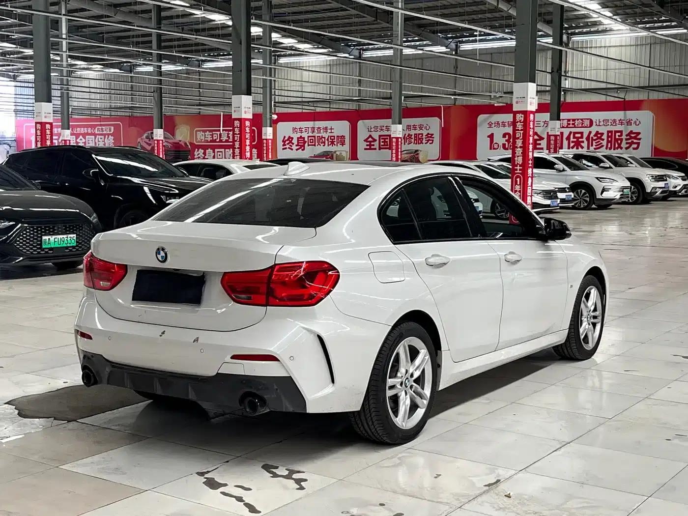2021 BMW 1 Series 120i M Sport Shadow Edition — миниатюра 17