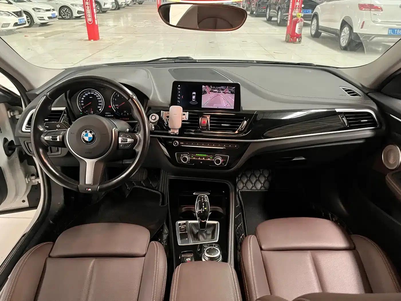 2021 BMW 1 Series 120i M Sport Shadow Edition — миниатюра 10