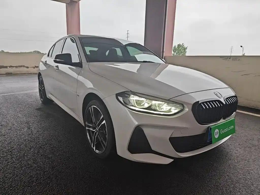 2022 BMW 1 Series 125i M Sport Shadow Edition — миниатюра 4