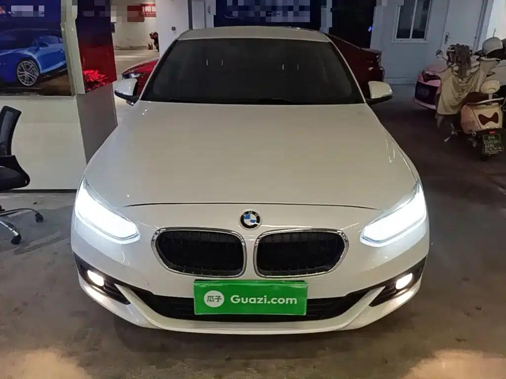 BMW 1 Series 2019 118i Fashion Edition — миниатюра 3