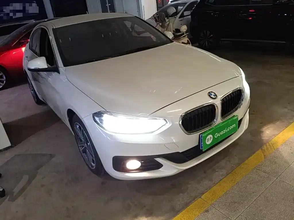 BMW 1 Series 2019 118i Fashion Edition — миниатюра 4