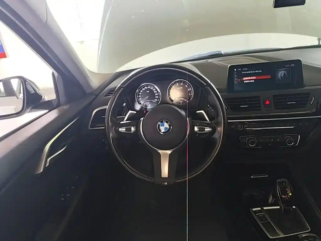 2020 BMW 1 Series 125i Leading M Sport Package — миниатюра 11