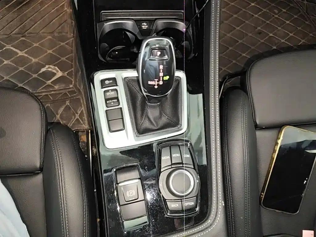 2020 BMW 1 Series 125i Leading M Sport Package — миниатюра 14
