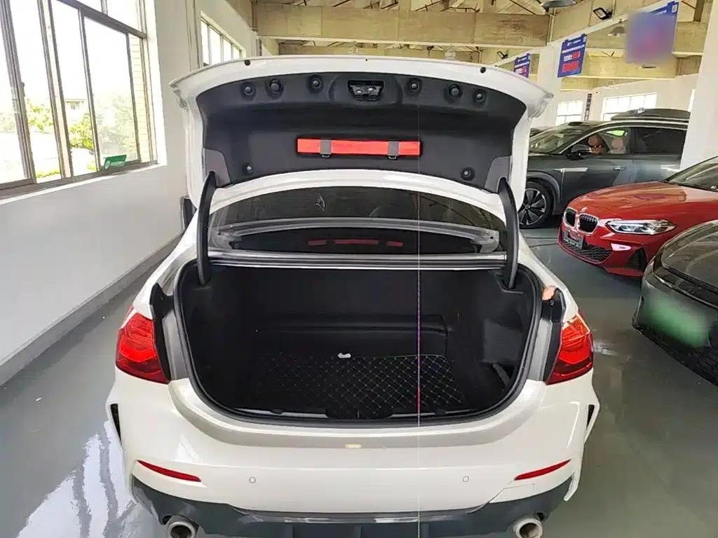 2020 BMW 1 Series 125i Leading M Sport Package — миниатюра 19