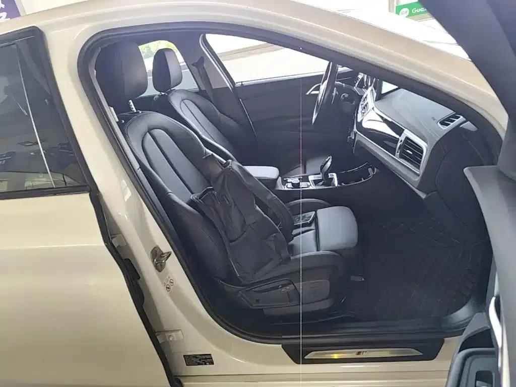 2020 BMW 1 Series 125i Leading M Sport Package — миниатюра 25